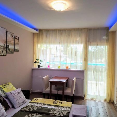 דירות קסזטלי Mira Apartman מראה חיצוני תמונה