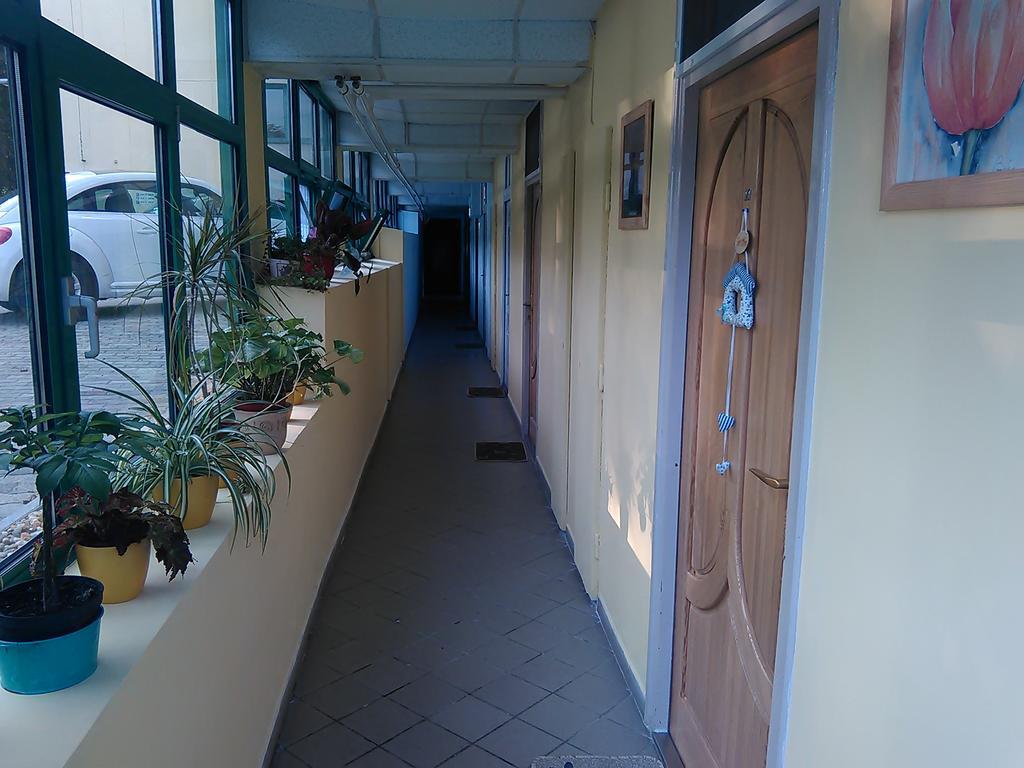 דירות קסזטלי Mira Apartman מראה חיצוני תמונה