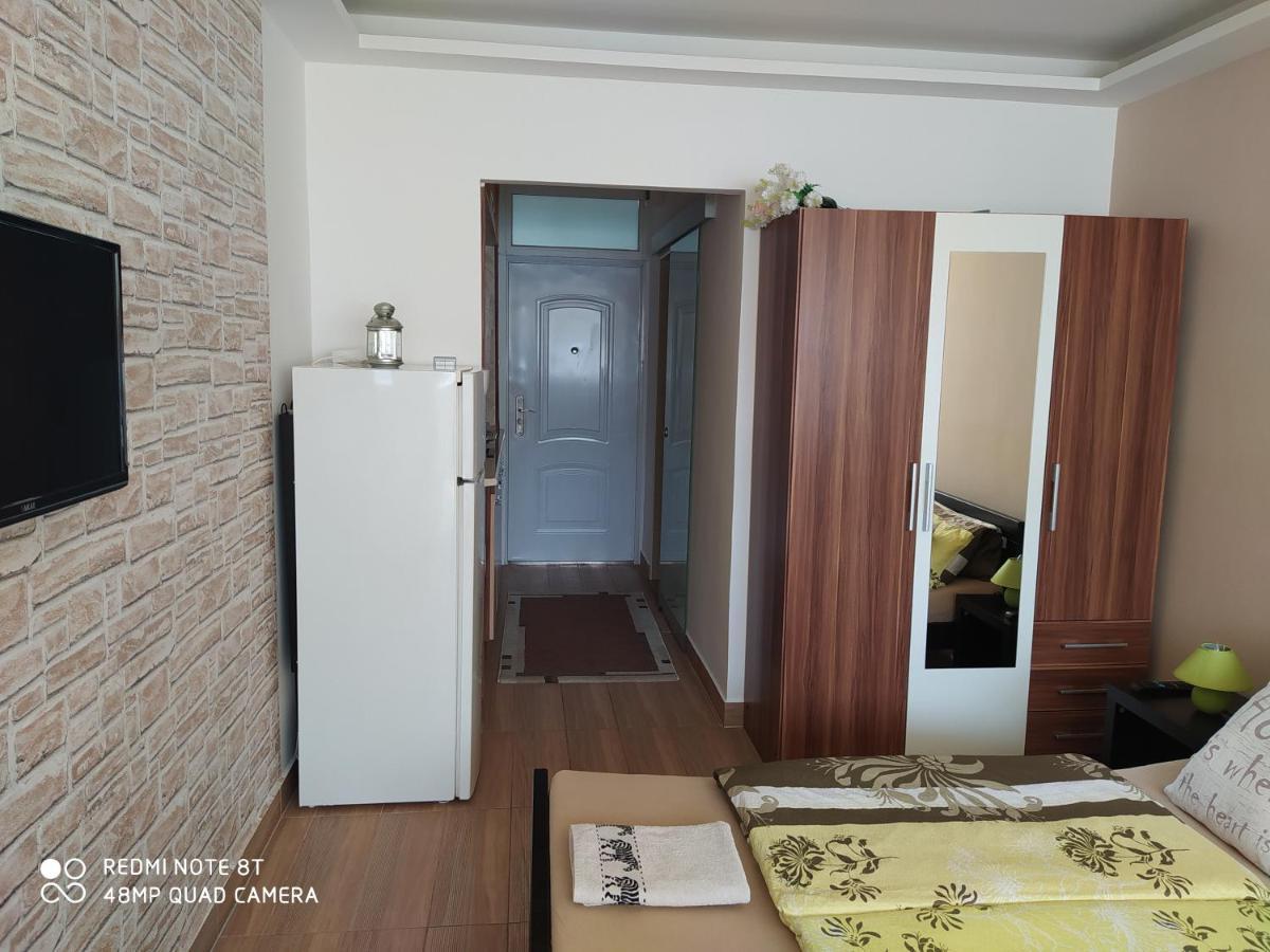 דירות קסזטלי Mira Apartman מראה חיצוני תמונה